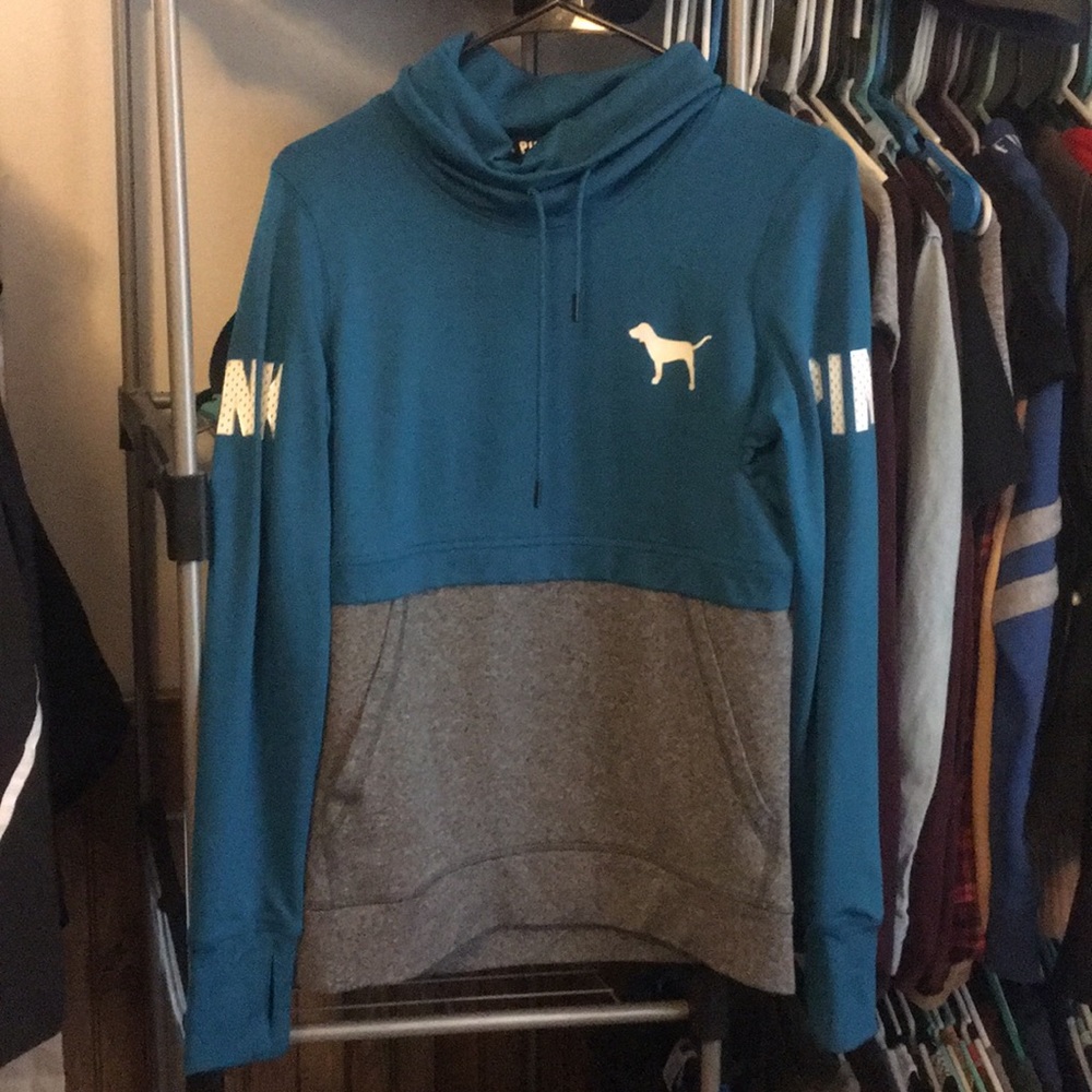 VICTORIA’S SECRET PINK long sleeve